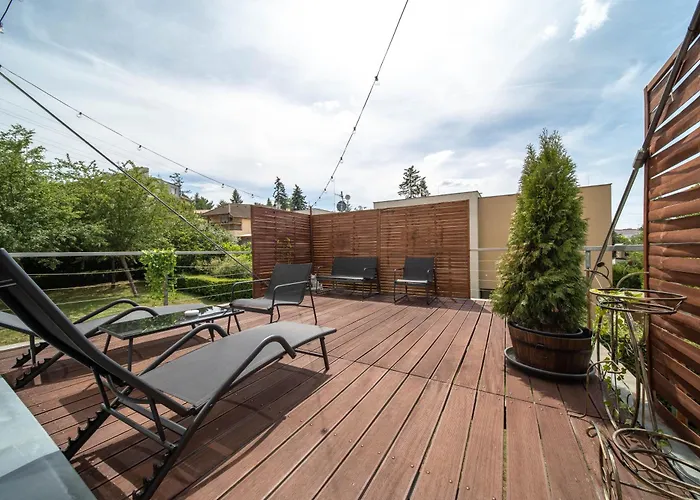 Marvel 2bd In Modern With Cozy Terrace