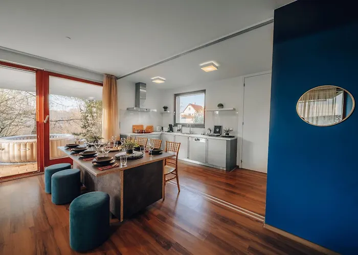 Marvel 2bd In Modern With Cozy Terrace * براغ