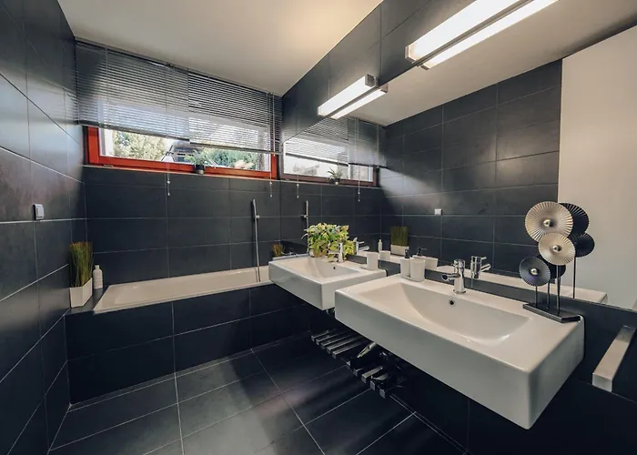 شقة Marvel 2bd In Modern With Cozy Terrace