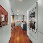 Marvel 2bd In Modern With Cozy Terrace Πράγα