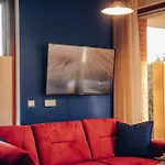 Marvel 2bd In Modern With Cozy Terrace Πράγα