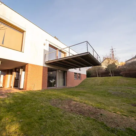 Διαμέρισμα Marvel 2bd In Modern With Cozy Terrace Πράγα